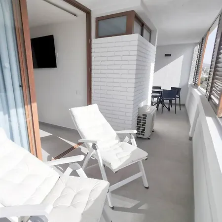 2 Bedroom Close To The In Maspalomas * Playa del Inglés